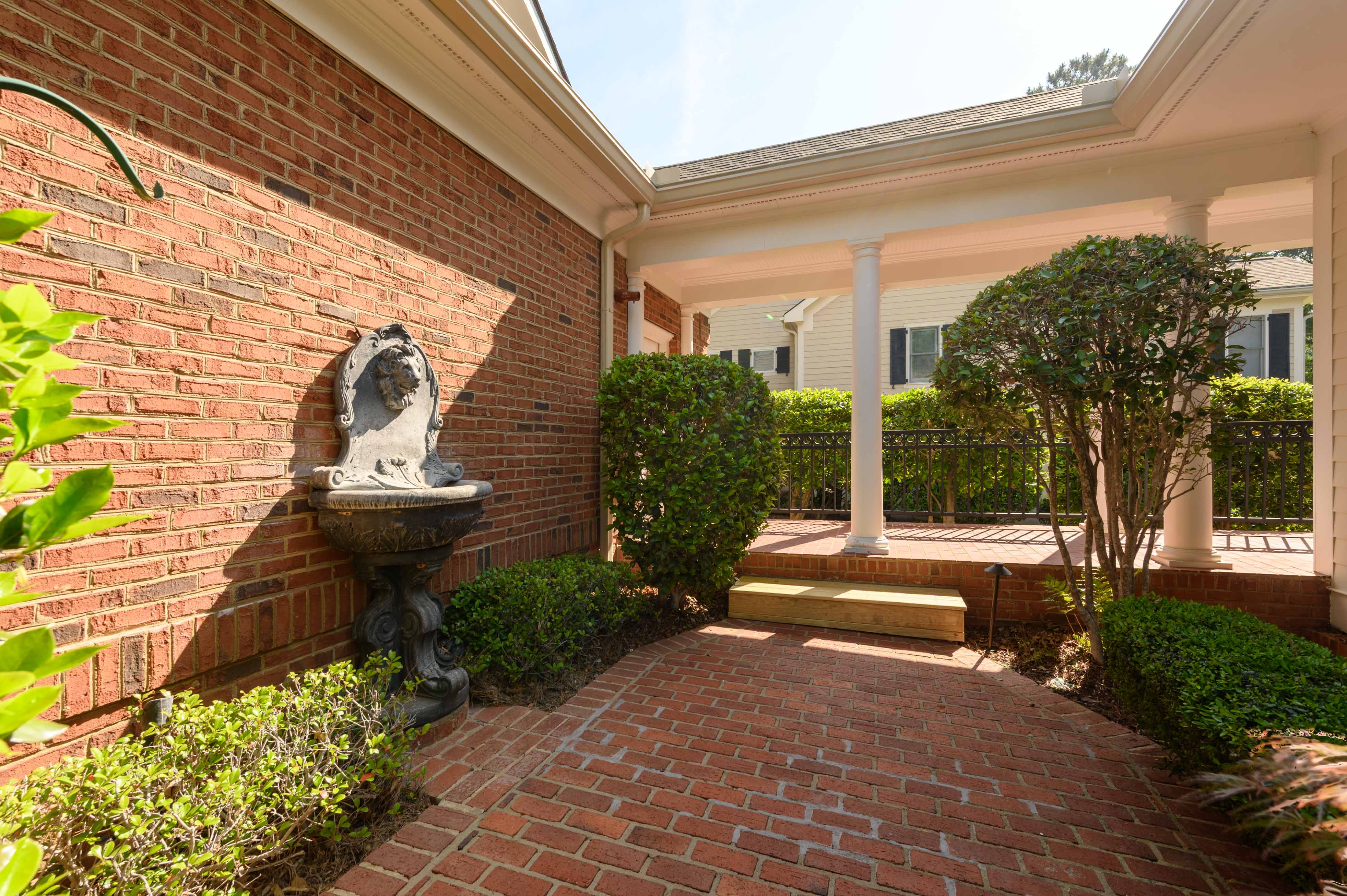 1041 Rowan's View image 27